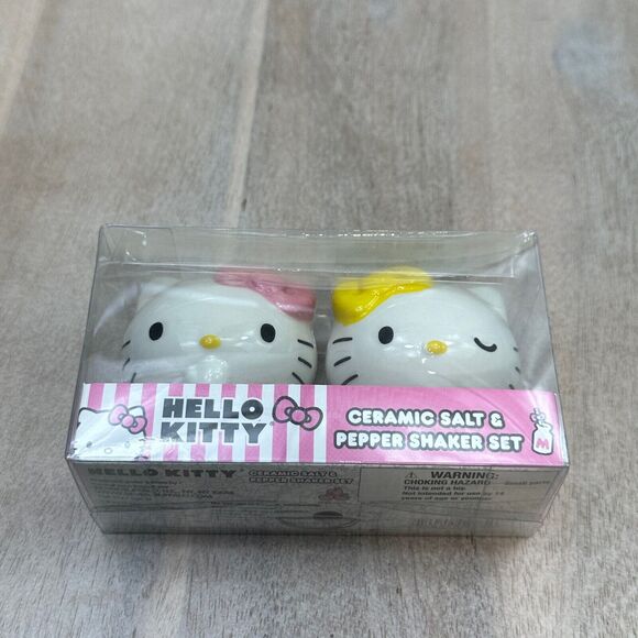 Hello Kitty Ceramic Salt and Pepper Shaker Set Yellow Pink White Sanrio New - Picture 14 of 16